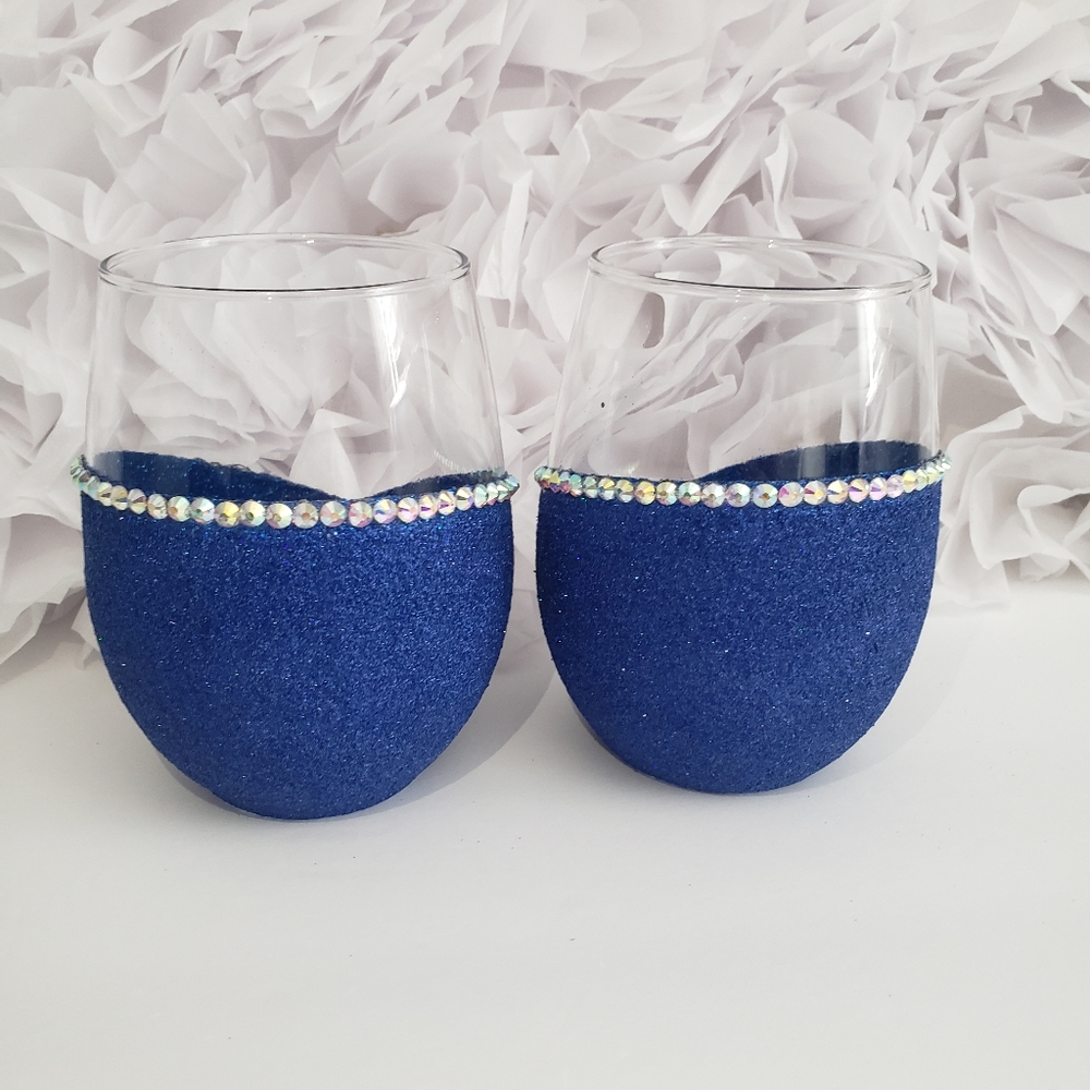 Crystal Rhinestone 🔮 Bling Hand Crafted Wine/Water 💧🍷 Glass (Set of 2) - Picture 3 of 6